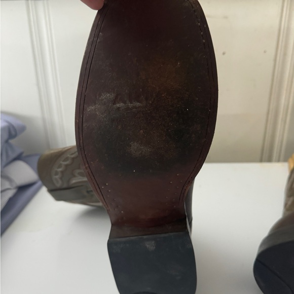Ariat Cowboy Boots size 12D Boots.  Worn only a couple of times. - Picture 7 of 16
